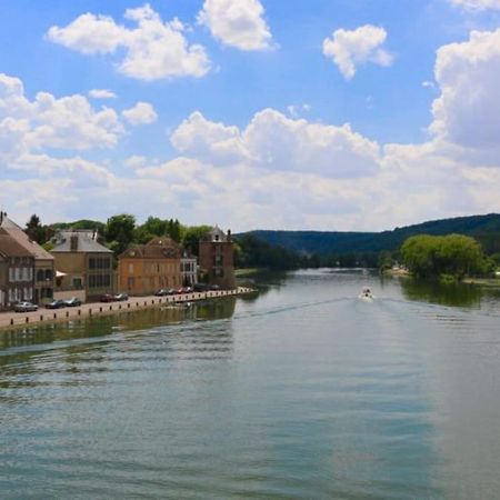 La Demeure De Margot - 24 Couchages Villa Villeneuve-sur-Yonne ภายนอก รูปภาพ
