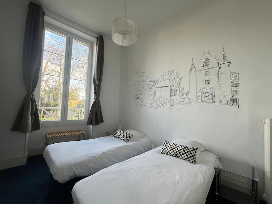 La Demeure De Margot - 24 Couchages Villa Villeneuve-sur-Yonne ภายนอก รูปภาพ