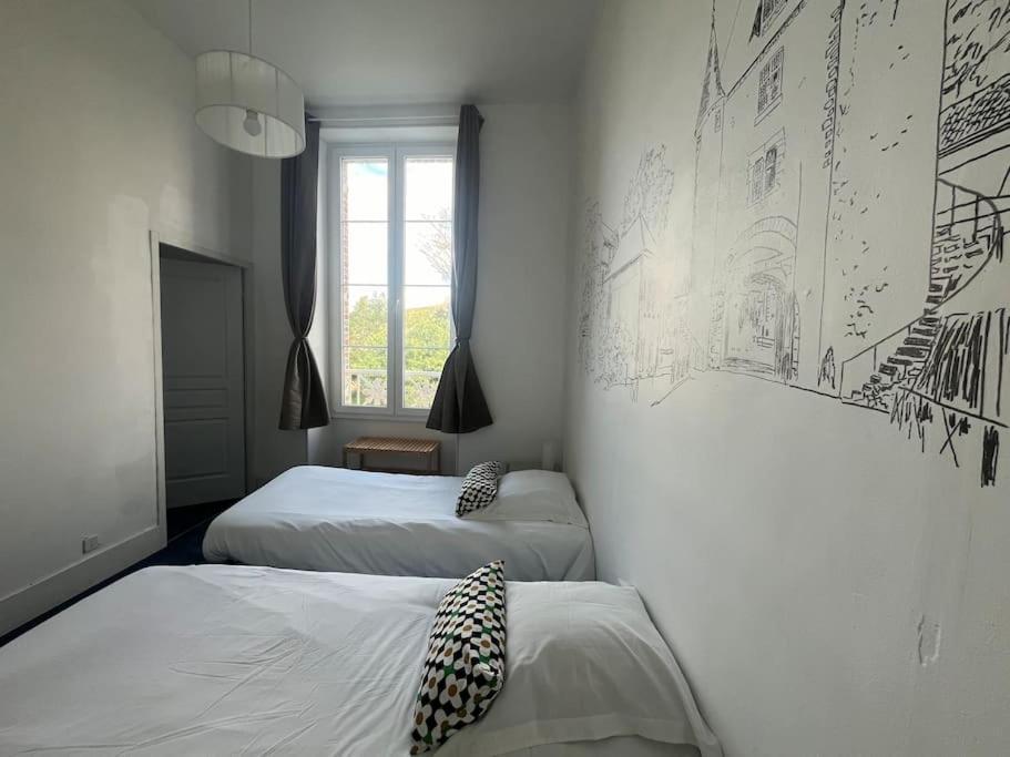 La Demeure De Margot - 24 Couchages Villa Villeneuve-sur-Yonne ภายนอก รูปภาพ